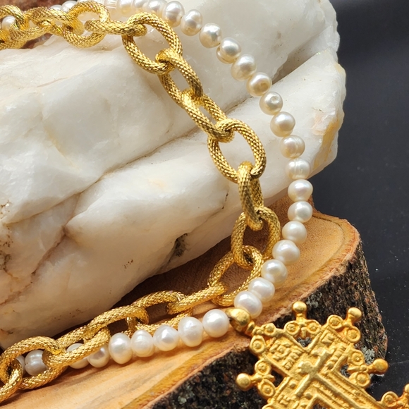 Designer Set 14K Gold Plated Massive Chain Cross Genuine Freshwater Pearls - Picture 10 of 13